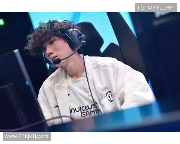 IG在冠军杯积分榜中以72分稳居第一位置争夺战愈发激烈